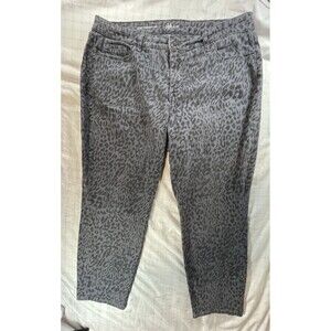 Style & Co. Curvy Skinny Leg Jeans - Gray Leopard Print - Size 16